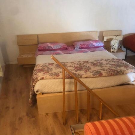 Lovely 1 Room Bedroom Loft, 20 Mins To Bgy Airport Pradalunga Екстериор снимка