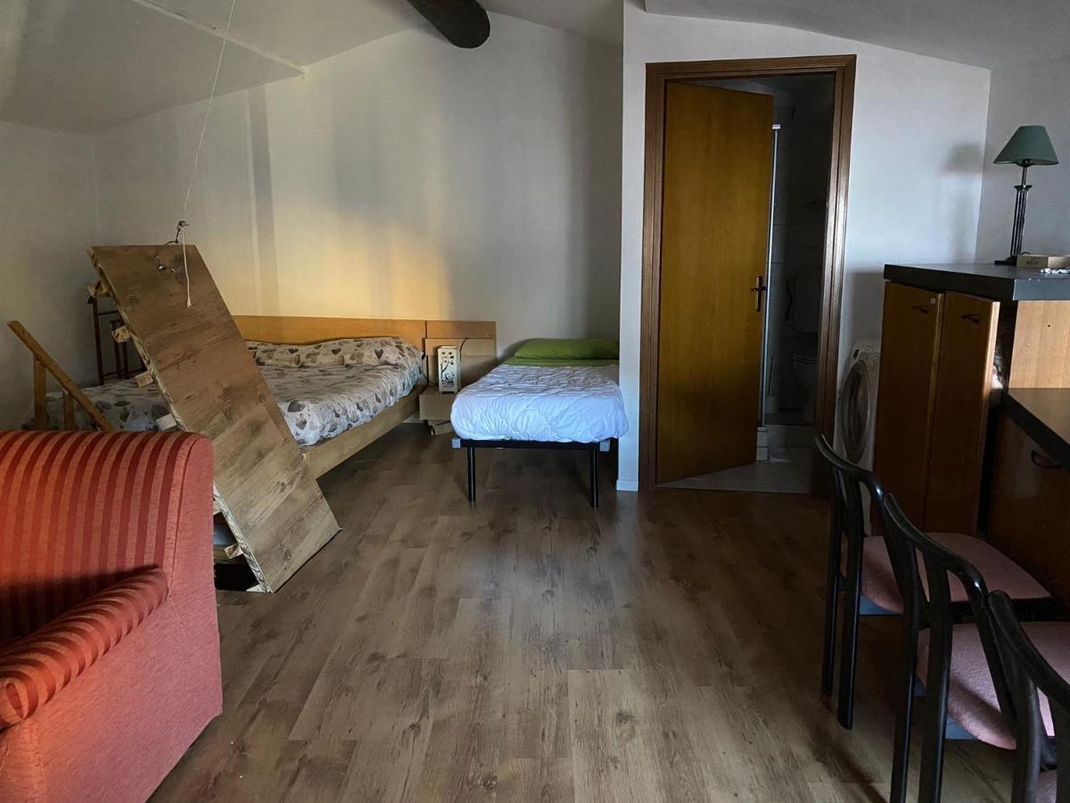 Lovely 1 Room Bedroom Loft, 20 Mins To Bgy Airport Pradalunga Екстериор снимка