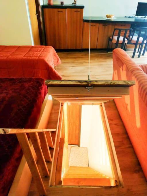 Lovely 1 Room Bedroom Loft, 20 Mins To Bgy Airport Pradalunga Екстериор снимка