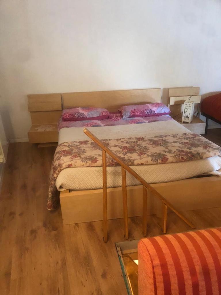 Lovely 1 Room Bedroom Loft, 20 Mins To Bgy Airport Pradalunga Екстериор снимка